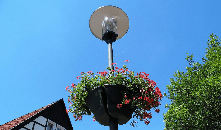 POLE LIGHT REPAIR